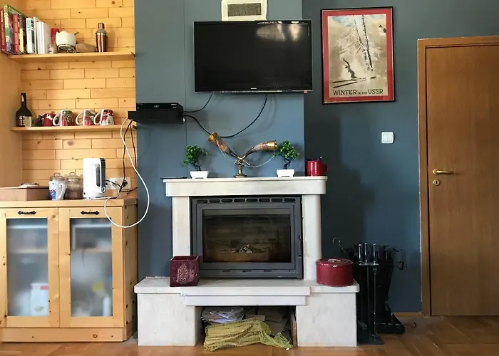 Gondola Flat Number 5 Apartment