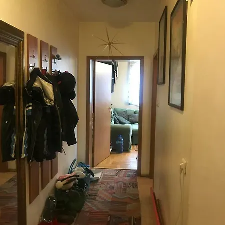 Gondola Flat Number 5 *