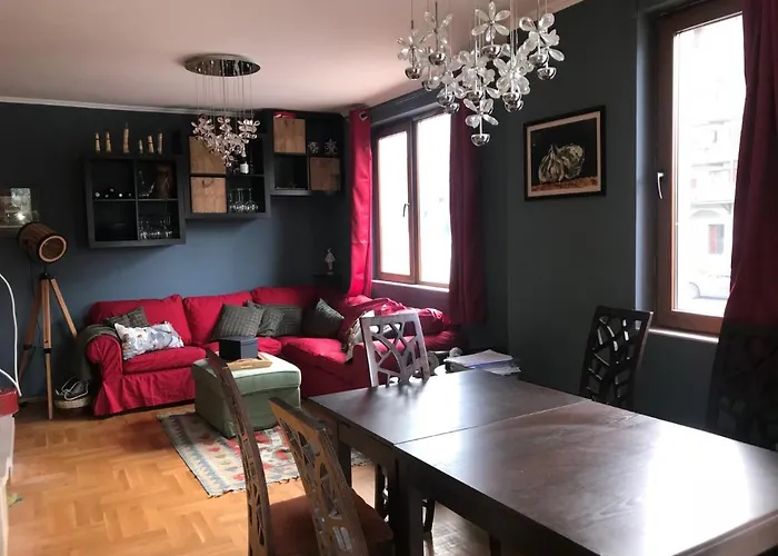 Apartment Gondola Flat Number 5 *